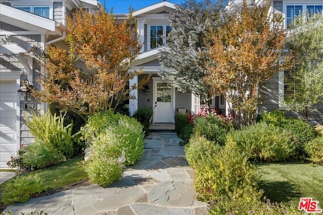 809 Leonard Rd