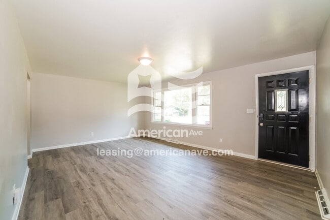 Photo - 1914 W Cashman Ct