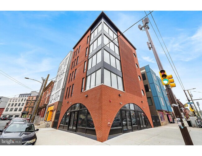 Photo - 1800 W Girard Ave