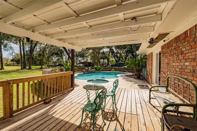 Building Photo - 4417 Cherry St