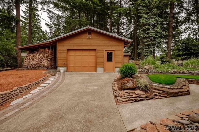 Photo - 5919 NW Pinewood Pl