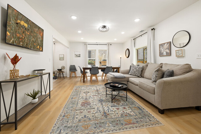 Building Photo - 1318 S W Ave Rental