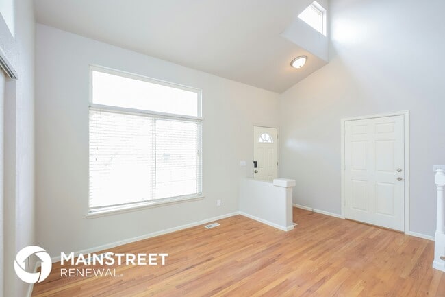 Photo - 4652 Genoa St