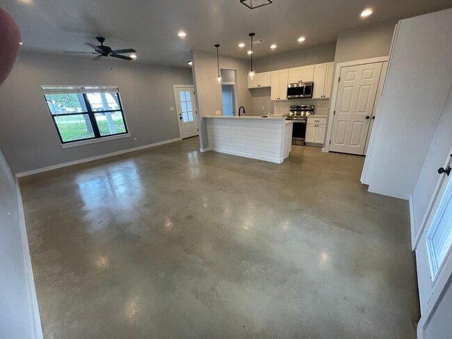 Photo - 1219 Mesquite St