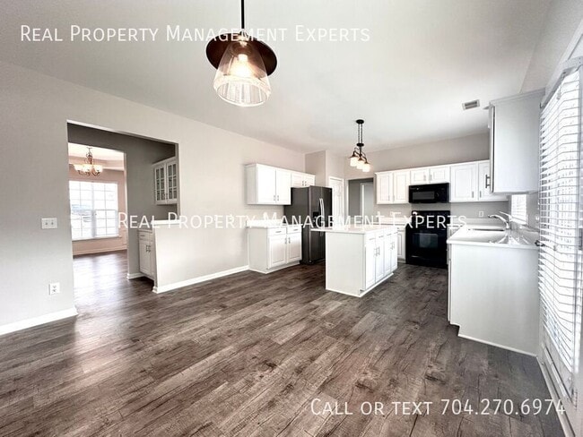 Photo - 18124 Harbor Mist Rd
