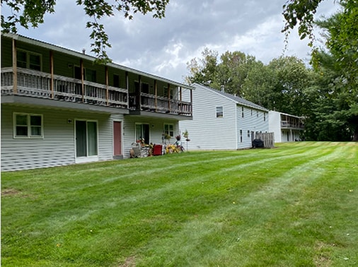 Lawns where you can relax and play - Halfmoon Garden Apartments, LLC