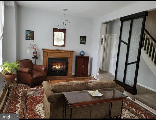 Photo - 1037 Shackamaxon St