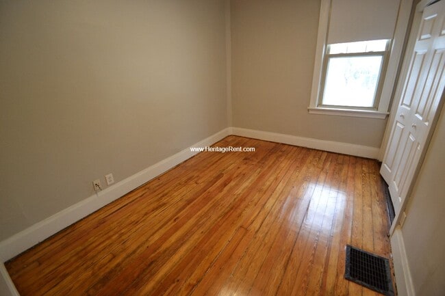 197 Vale Ave Unit 197 Vale Avenue