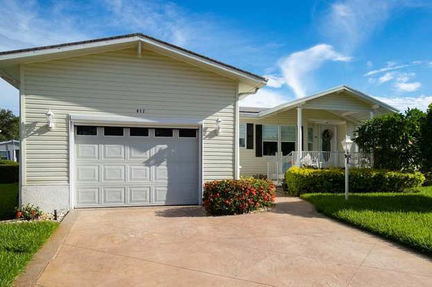 Photo - 917 Evergreen St