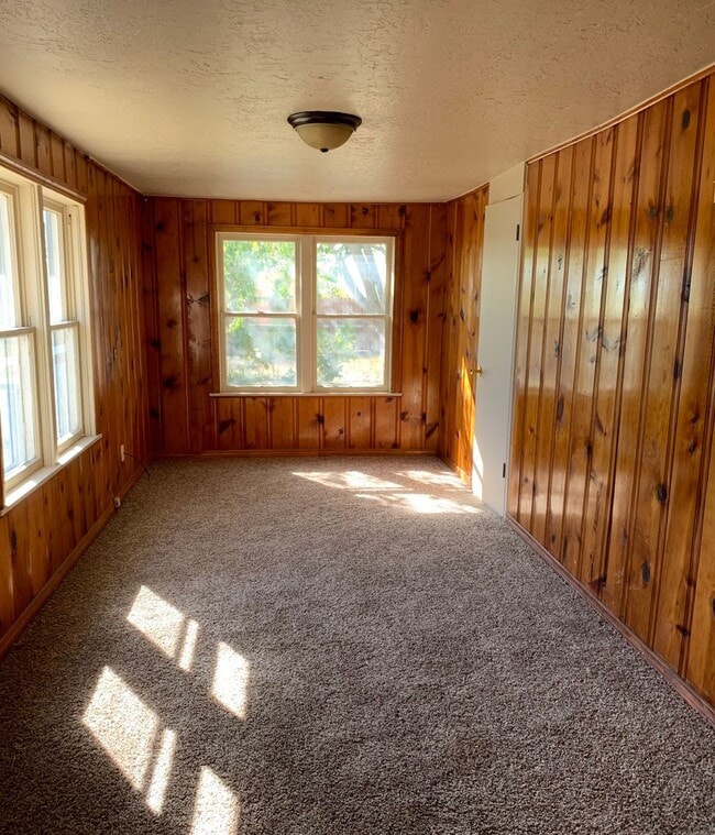 Photo - 2912 SW J Ave