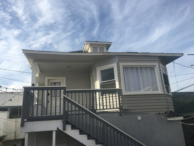Building Photo - 51 Paloma Ave