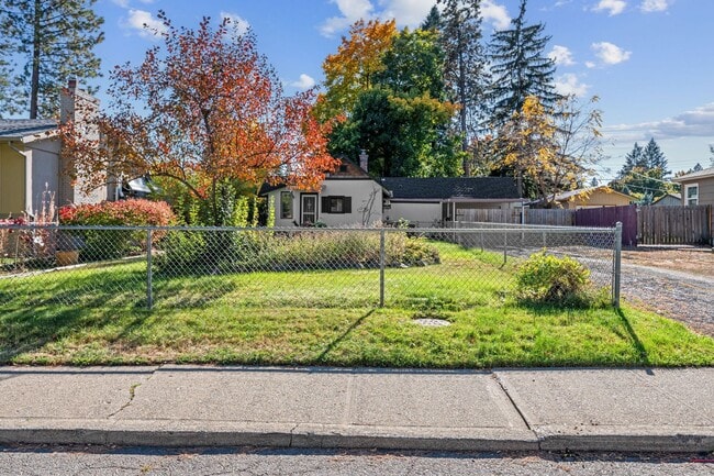 Photo - Meticulously UpdatedComstock Rancher!