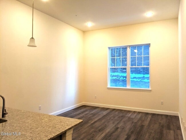 Photo - 12 White St Unit #26