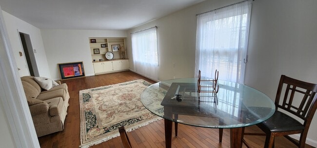 Living room - 3705 Winchell Ave Unit 3705