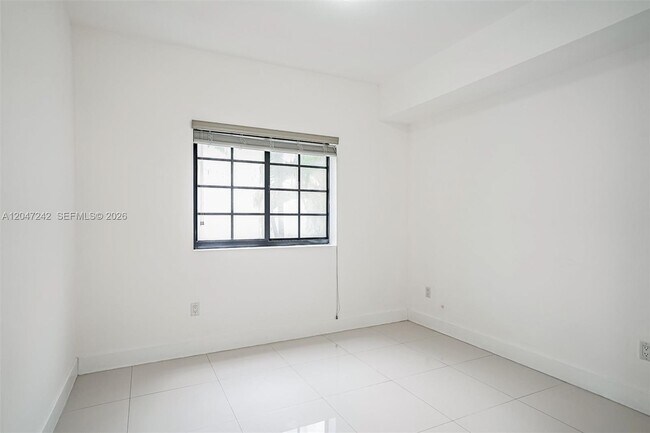 1901 S Le Jeune Rd Unit 2