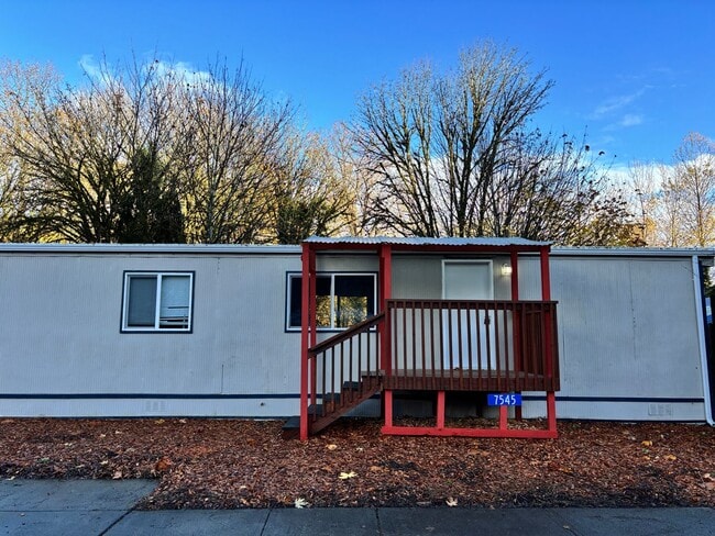 Photo - Newly Remodeled Manufactured Home. MOVE IN SPECIAL!!!!