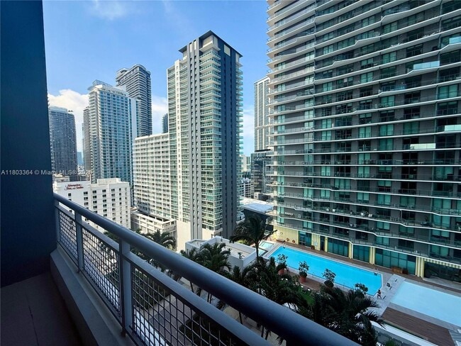 Photo - 60 SW 13th St Unidad 1618 Rental