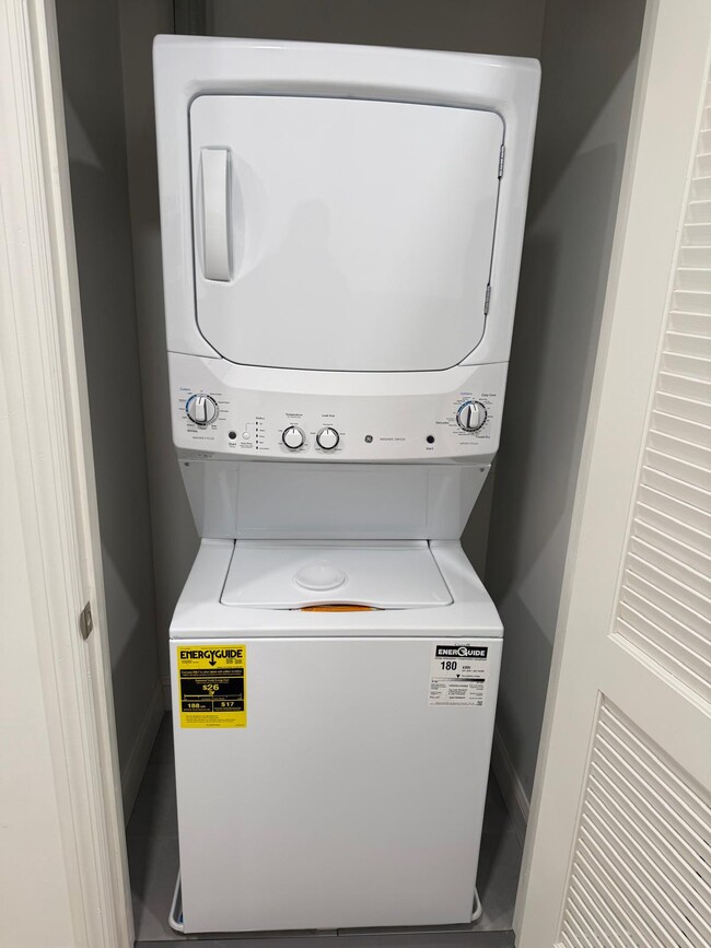 Photo - 186 Market St