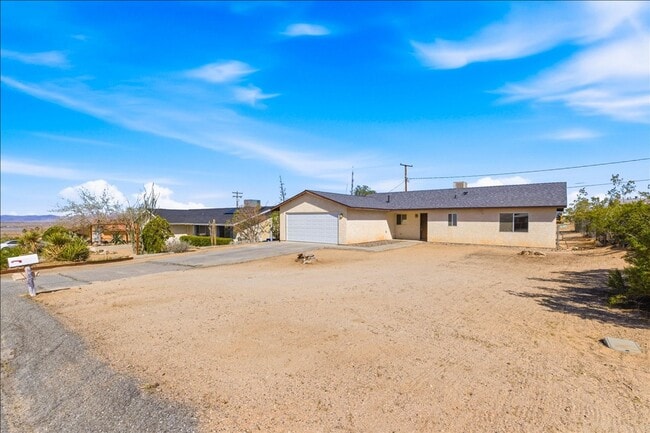 6851 Quail Spring Ave