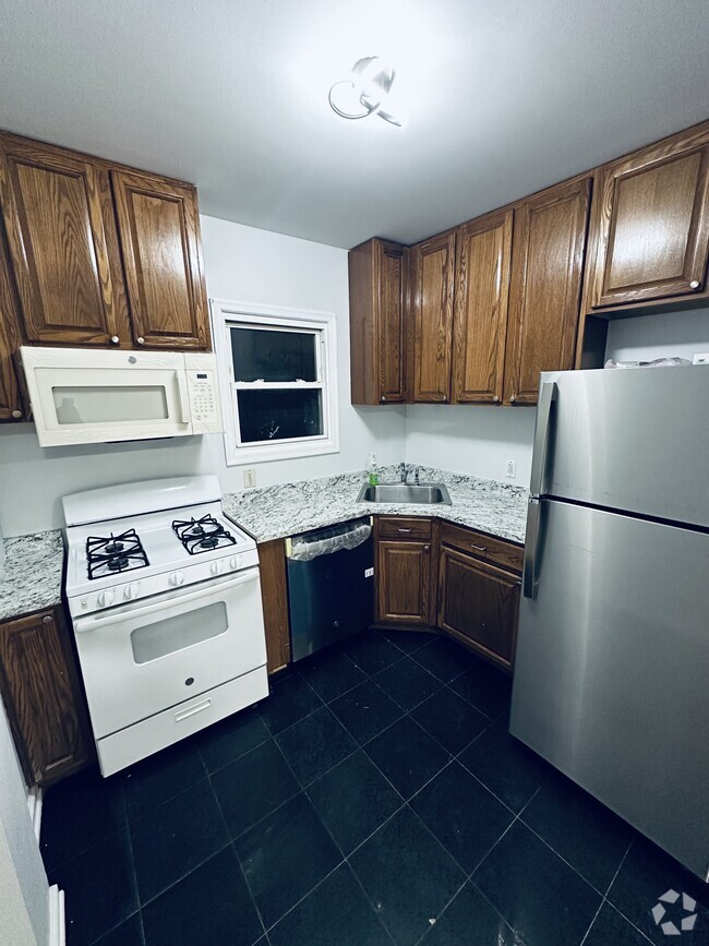 Building Photo - 84 Prospect St Unit 1 Rental