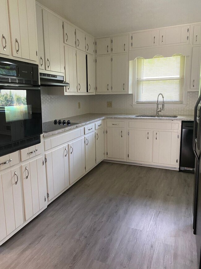 Photo - Cozy 3 Bed/2 Bath home in Decatur!!