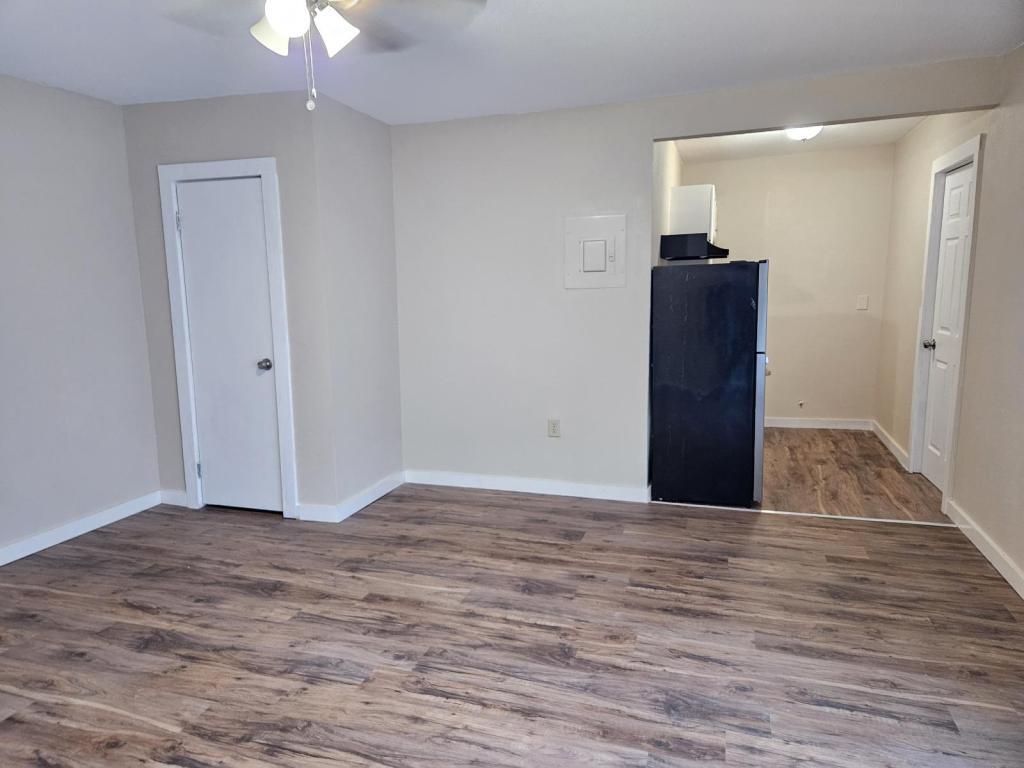 Photo - 817 Cresthill Rd