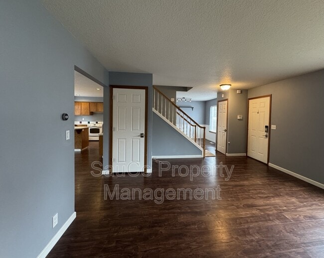 Photo - 741 SE Camellia Ct