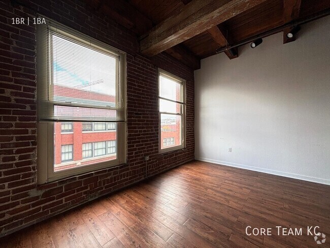 Building Photo - Renovated River Market Loft For Rent! Unit 312