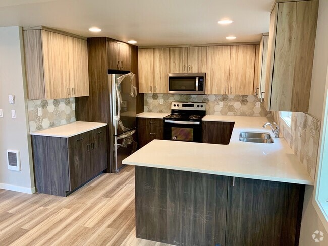 Building Photo - 204 9th NW St Unit 1 Rental