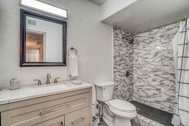 311 Zenith Dr