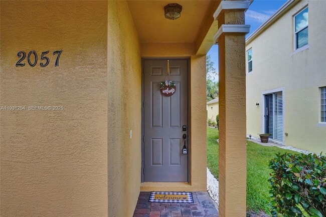 Photo - 2057 SE Avon Park Dr