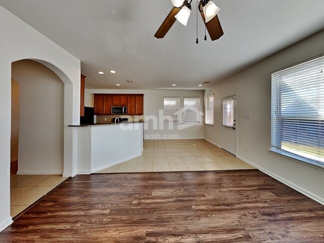 Photo - 2303 Cantabria Ln