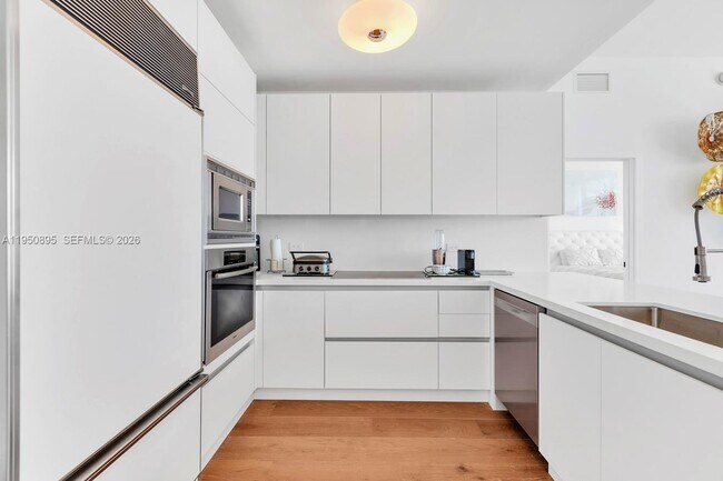 Photo - 6799 Collins Ave Unit 412