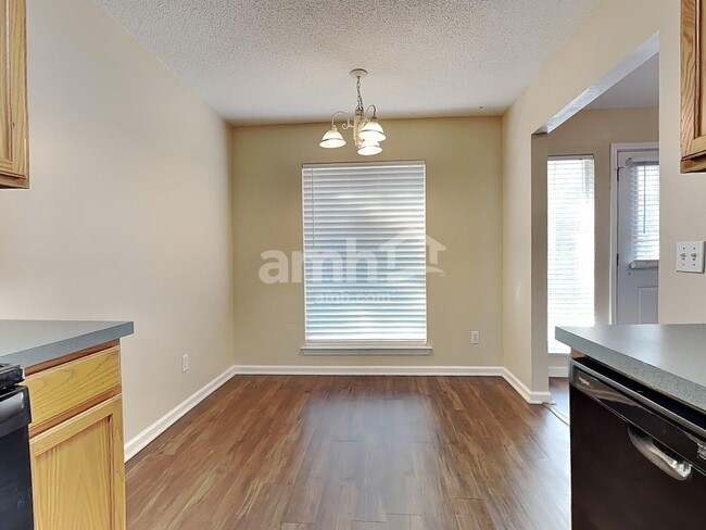 Photo - 249 Longleaf Cir