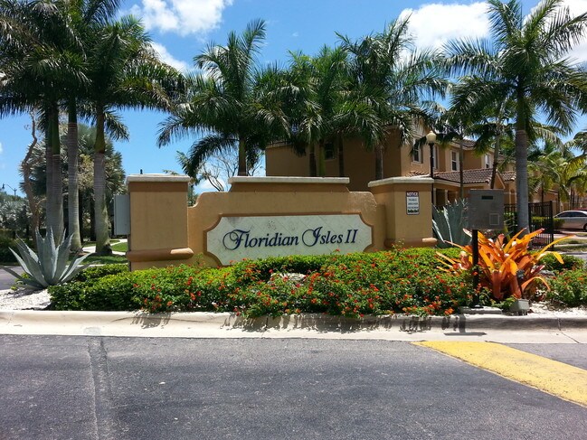 Photo - 951 NE 41st Pl