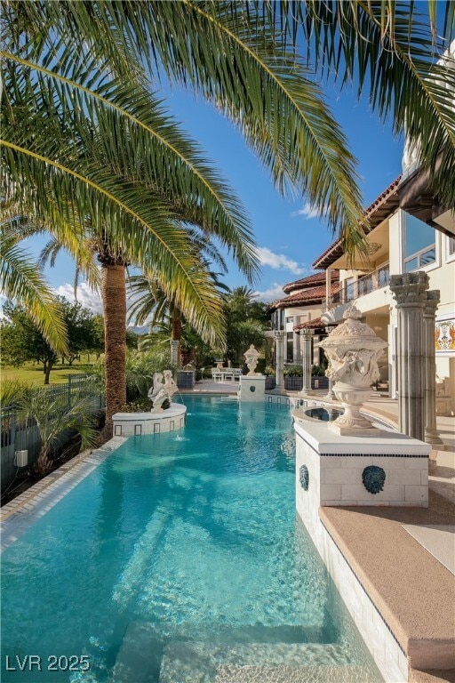 Photo - 8801 Palm Greens Ct