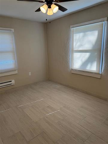 Photo - 9020 Moran St