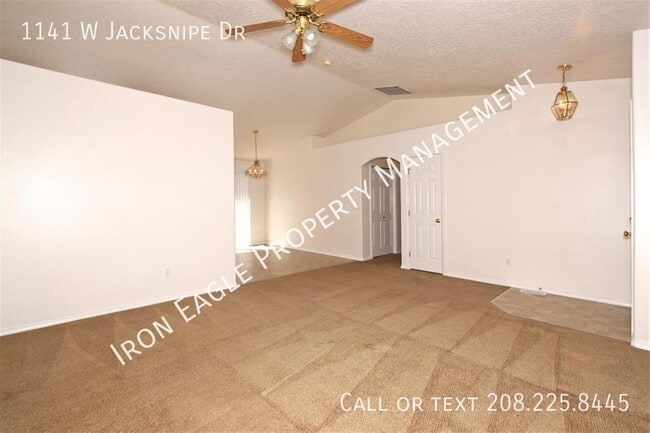 Photo - 1141 W Jacksnipe Dr