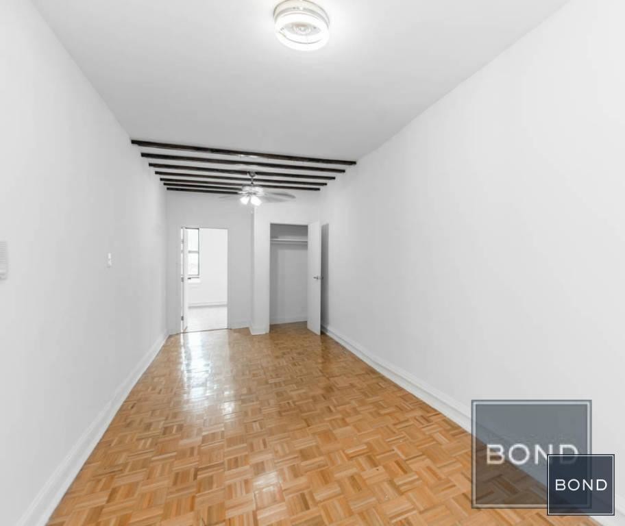 Photo - 2242 First Avenue