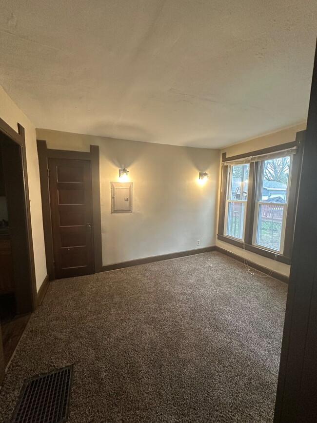 Photo - 1404 Highland Ave Unit Apt. 1