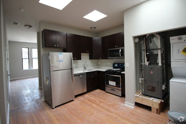 Building Photo - 4208 N Milwaukee Ave Rental