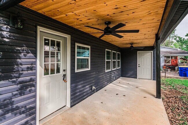 Photo - 204 Wilson Ave