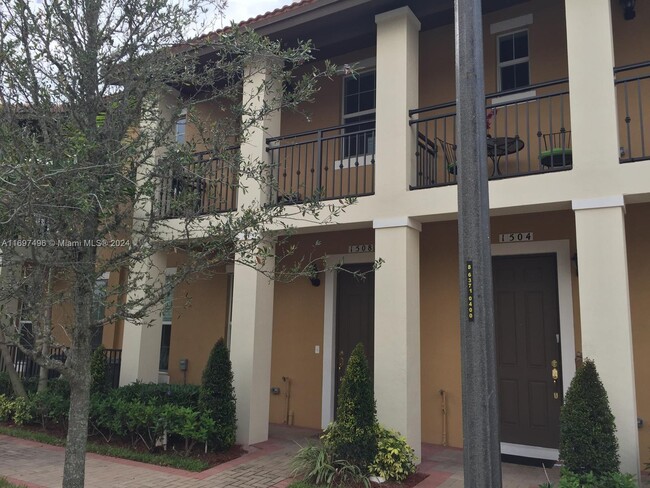 Photo - 1508 SW 147th Ave Townhome