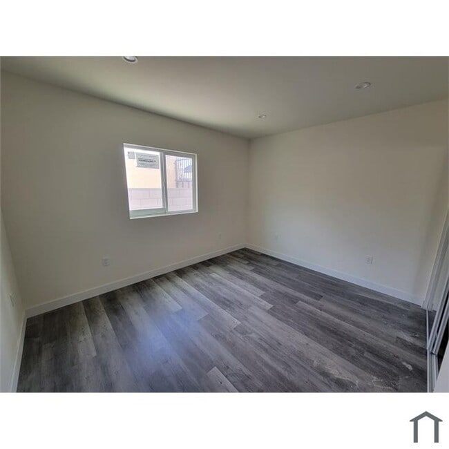 Building Photo - HOOPER Unit 8719.5 Rental