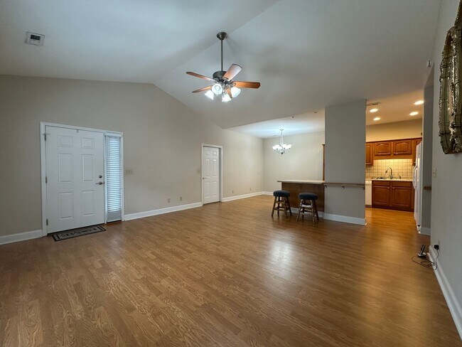 Photo - 3 Bedroom / 2 Bath Brick Home Kingsport, TN