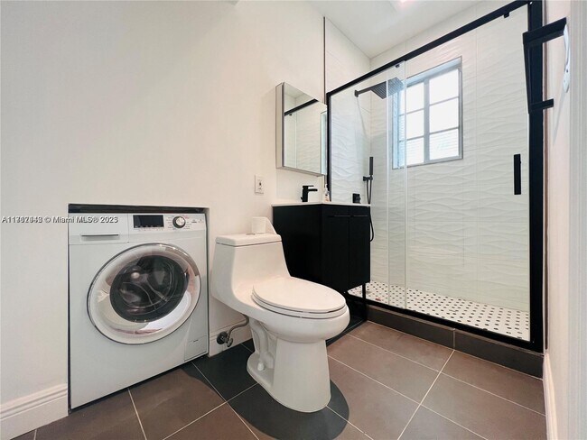 Photo - 526 15th St Condo Unit 15