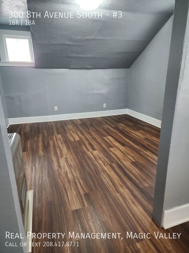 Photo - 300 8th Ave S Unit #3