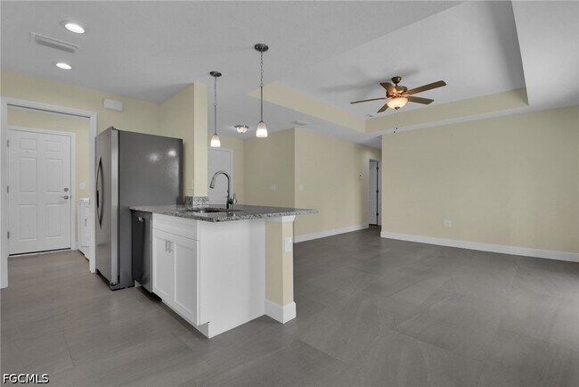 Photo - 2601 48th St W
