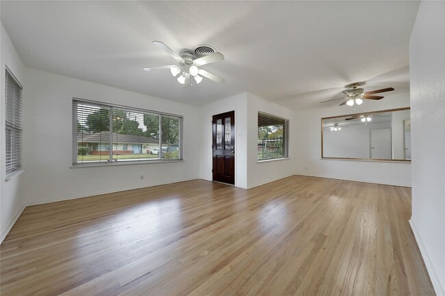 Photo - 1930 Brimberry St