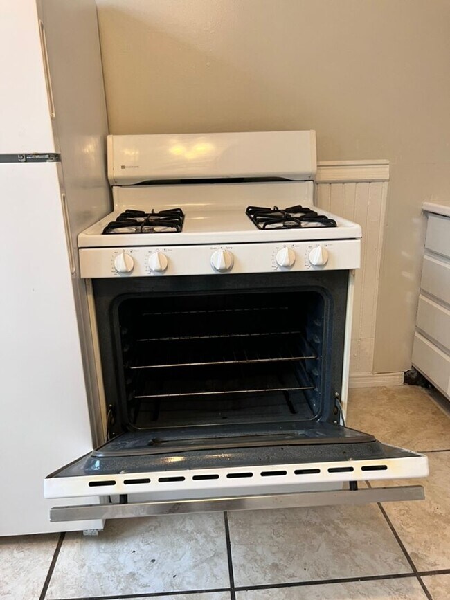 Photo - 2407-2409 N. Farwell Ave. Unit 2407-Lower